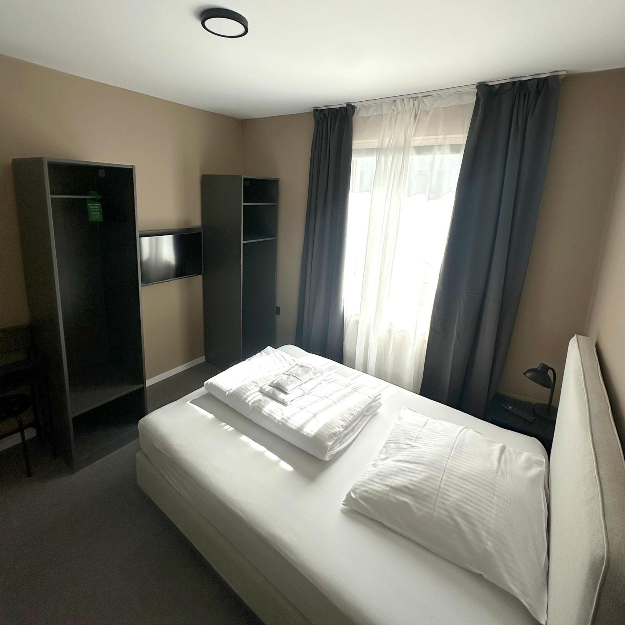 Hotel Benztown Gaestehaus